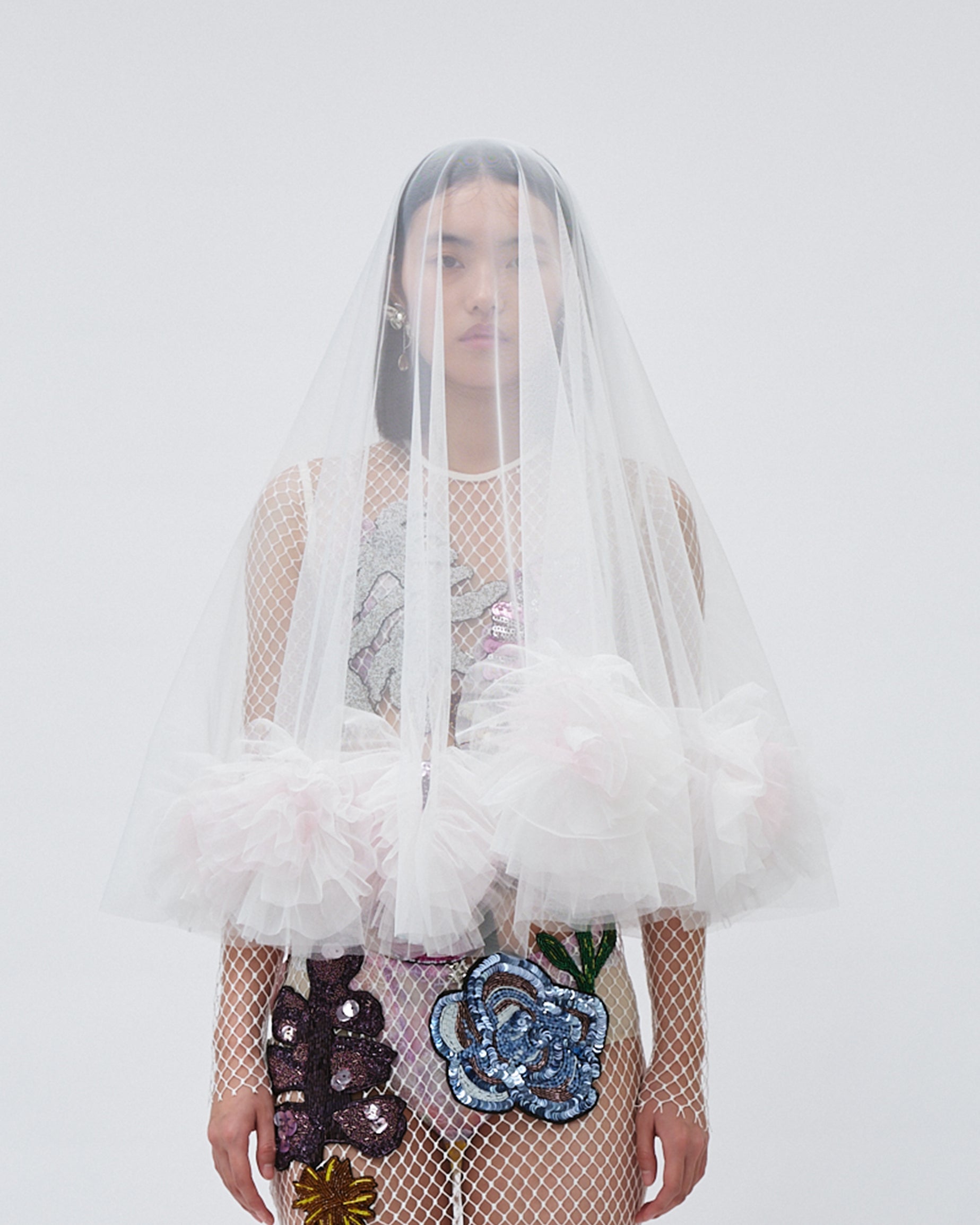 WOMEN WHITE AIR FLOWER TULLE RUFFLE DROP VEIL WEDDING BRIDAL VEIL HEADPIECE