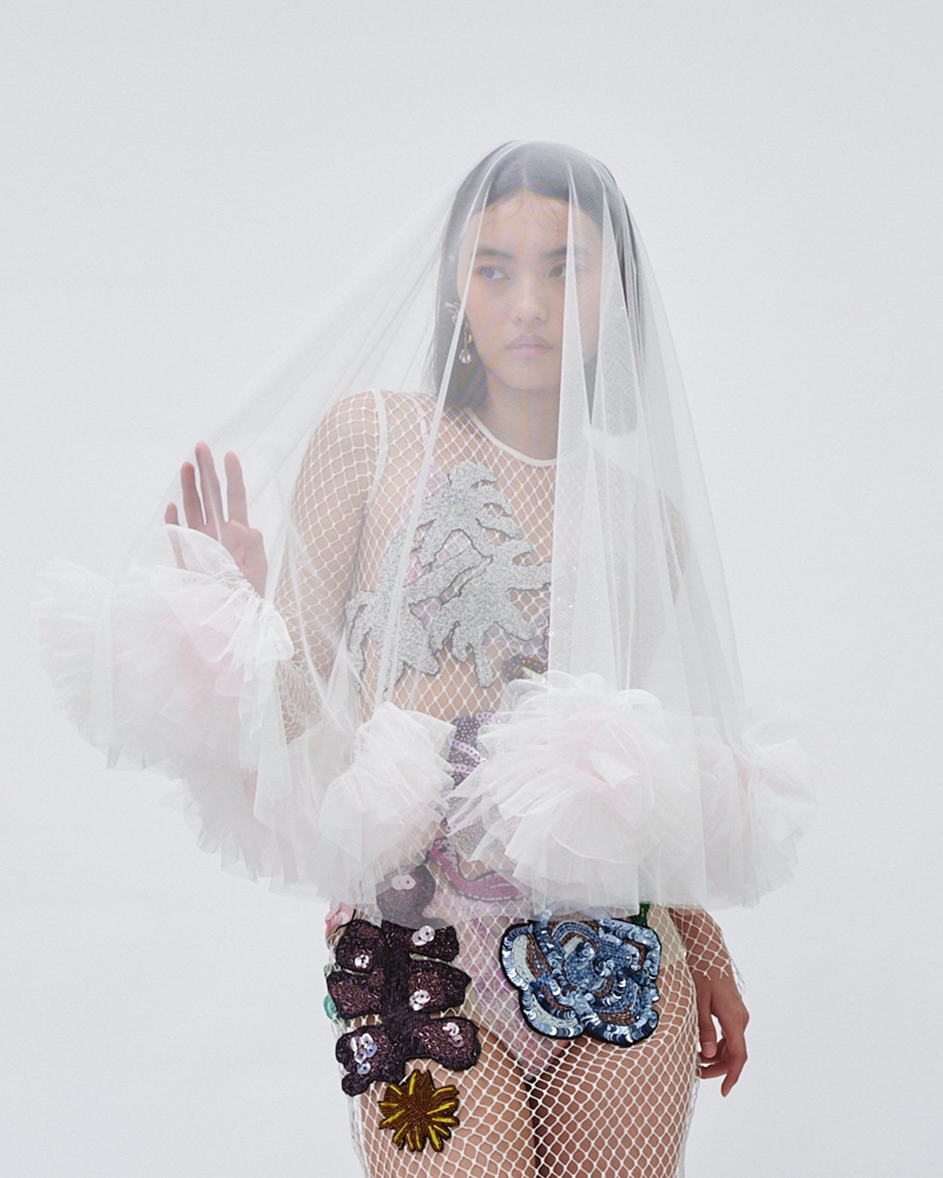 WOMEN WHITE AIR FLOWER TULLE RUFFLE DROP VEIL WEDDING BRIDAL VEIL HEADPIECE