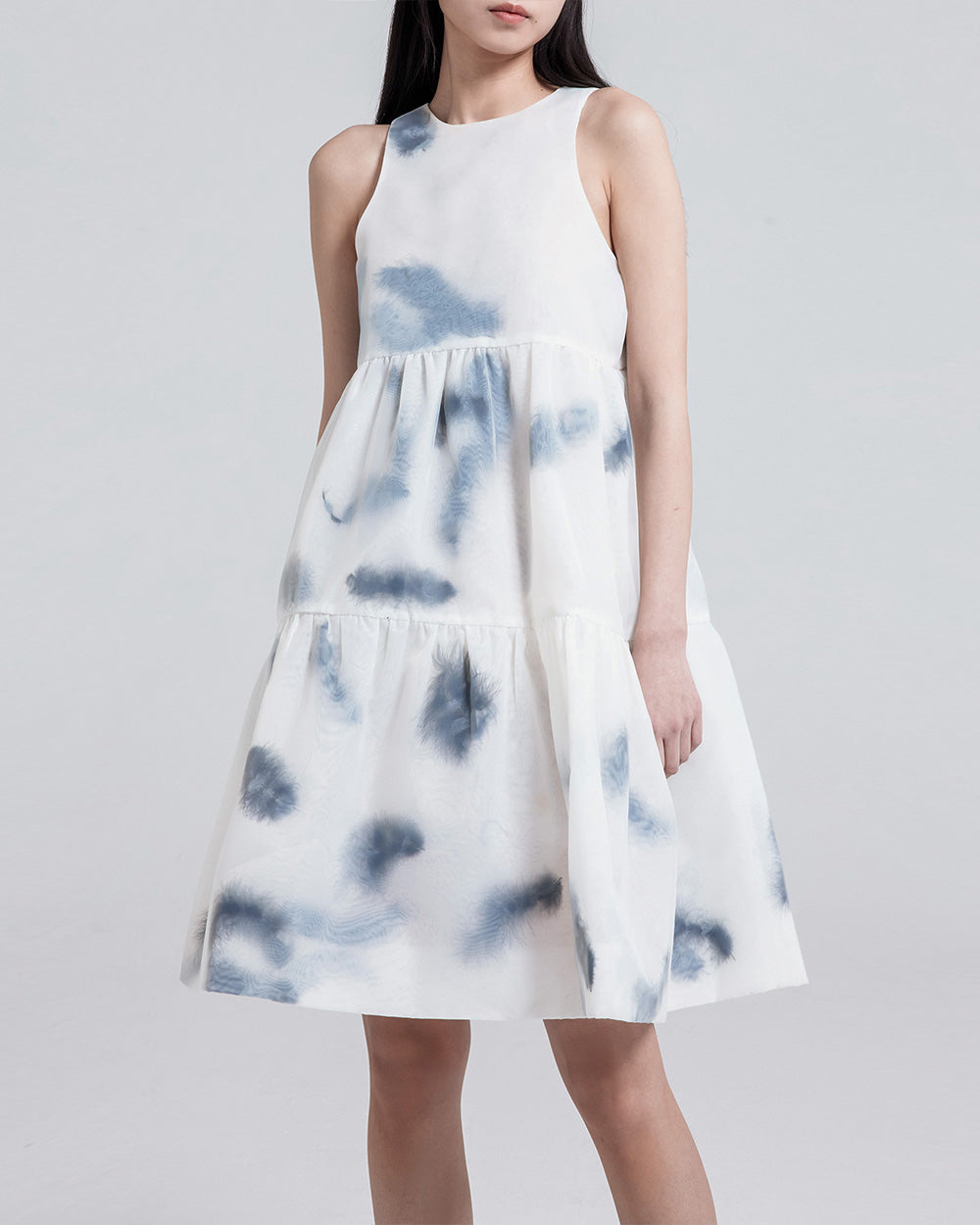 WOMEN GIRL SLEEVELESS MIDI STYLE WHITE TIERED ORGANZA FEATHER EMBROIDERED DRESS