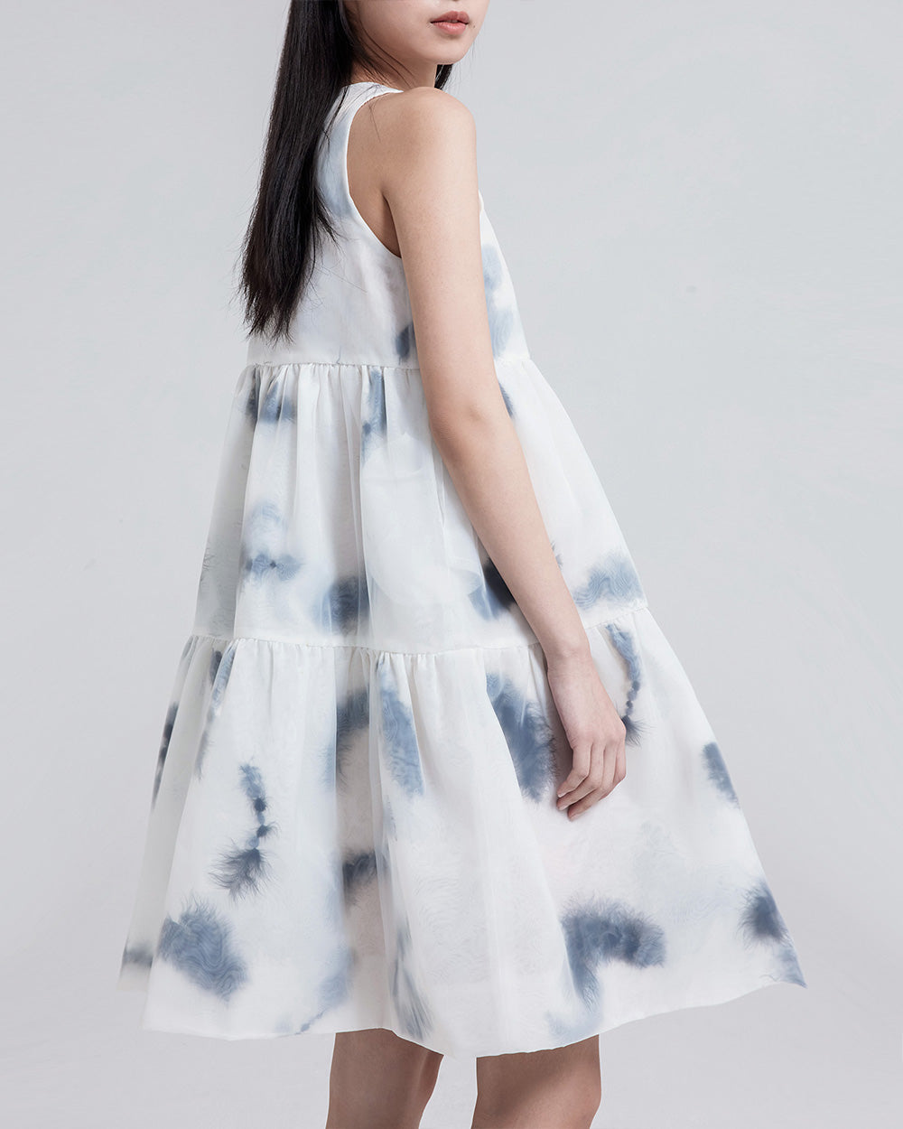 WOMEN GIRL SLEEVELESS MIDI STYLE WHITE TIERED ORGANZA FEATHER EMBROIDERED DRESS