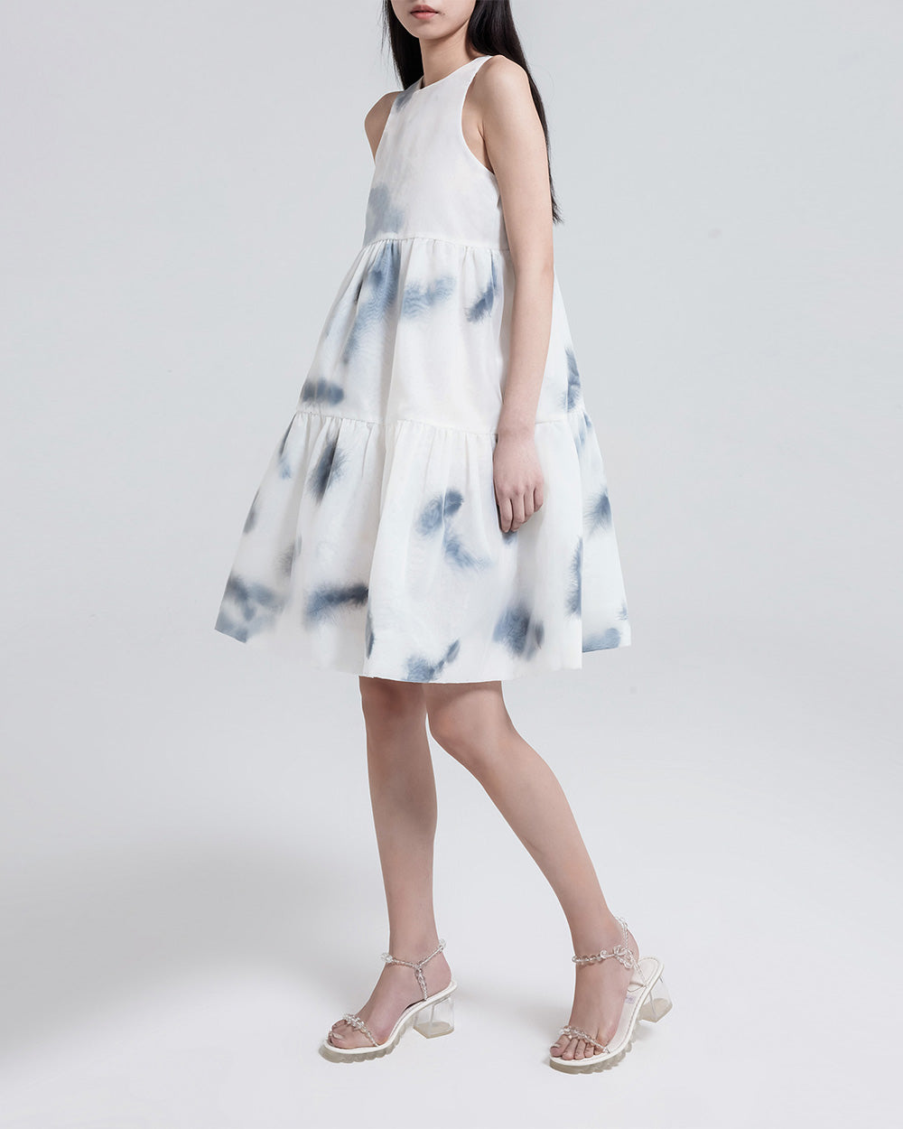 WOMEN GIRL SLEEVELESS MIDI STYLE WHITE TIERED ORGANZA FEATHER EMBROIDERED DRESS