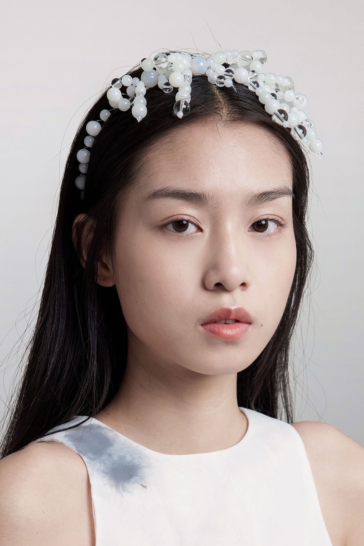 WOMEN GIRL ACCESSORY WHITE CLEAR BEADS BUBBLE TASSEL HEADBAND