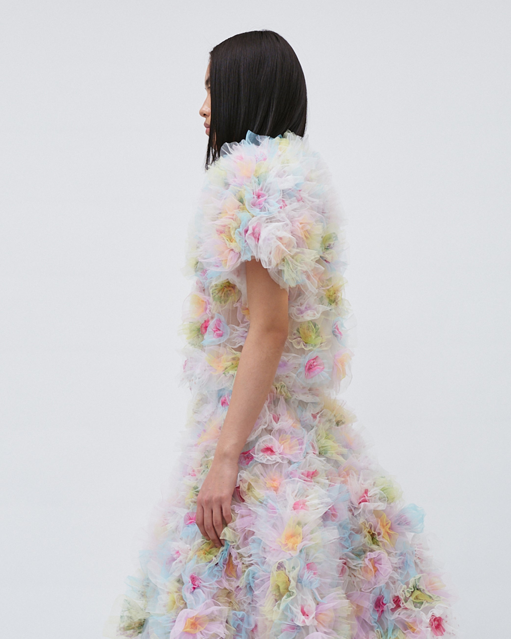 AIR-FLOWERS CLUSTERED TOP
