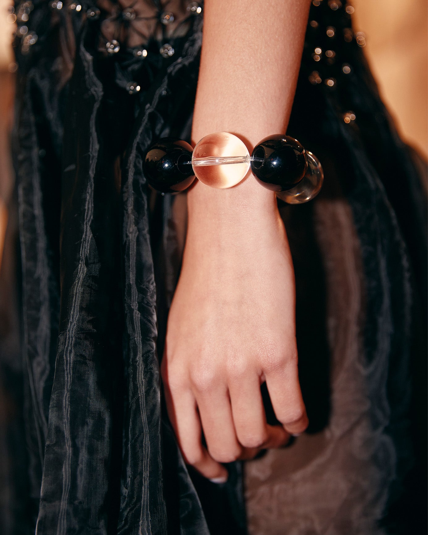 BUBBLEBRACELET_Blackandclear