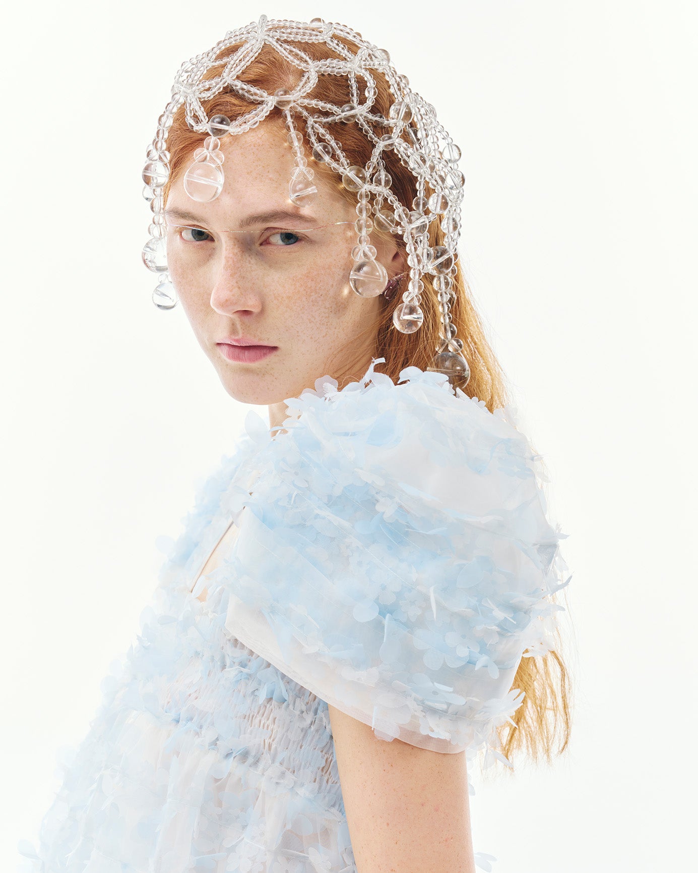 BUBBLETASSELHEADPIECEcloseup