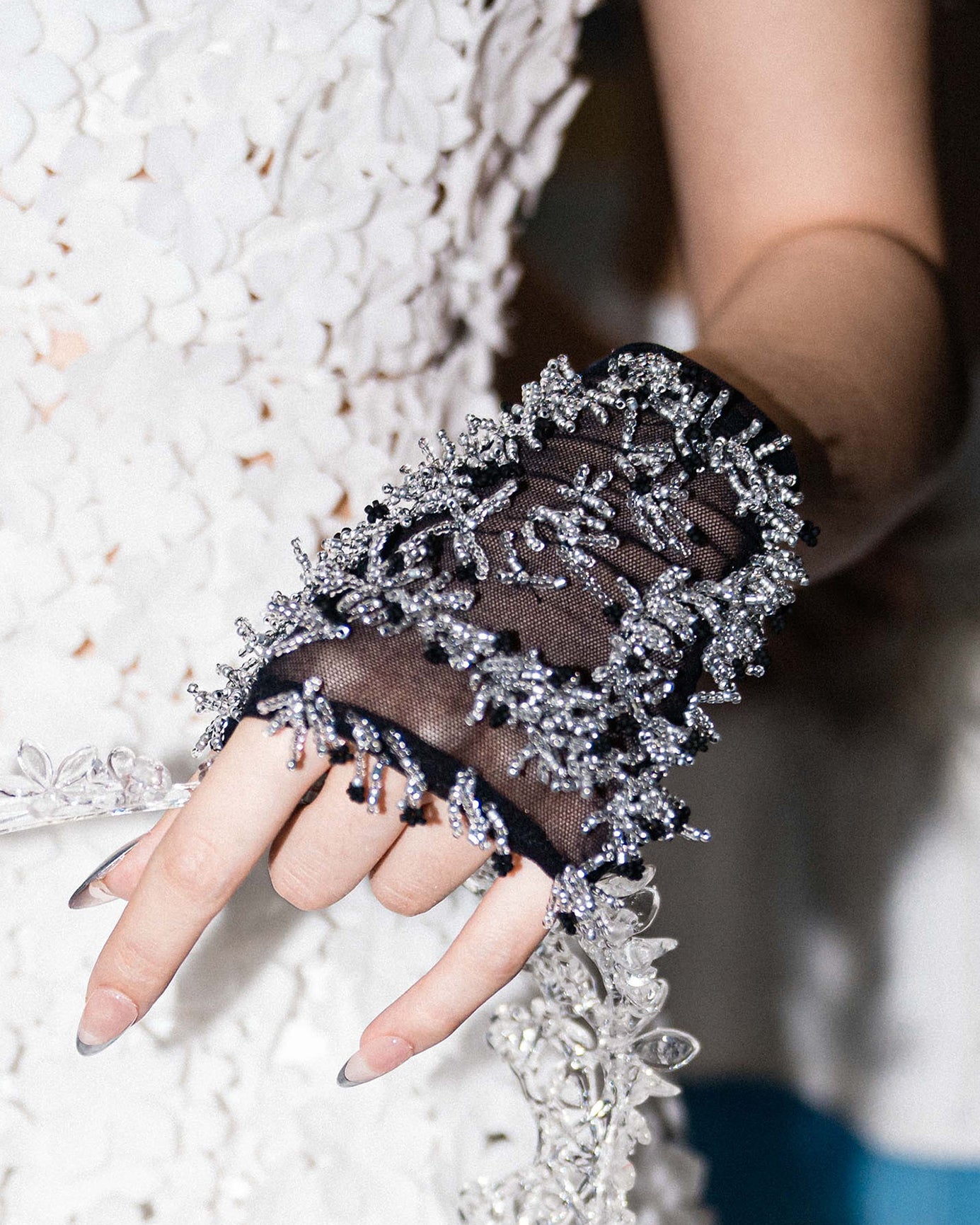 WOMENS BLACK BEADED EMBROIDERED GLOVES WEDDING BRIDAL SPECIAL OCCASIONS