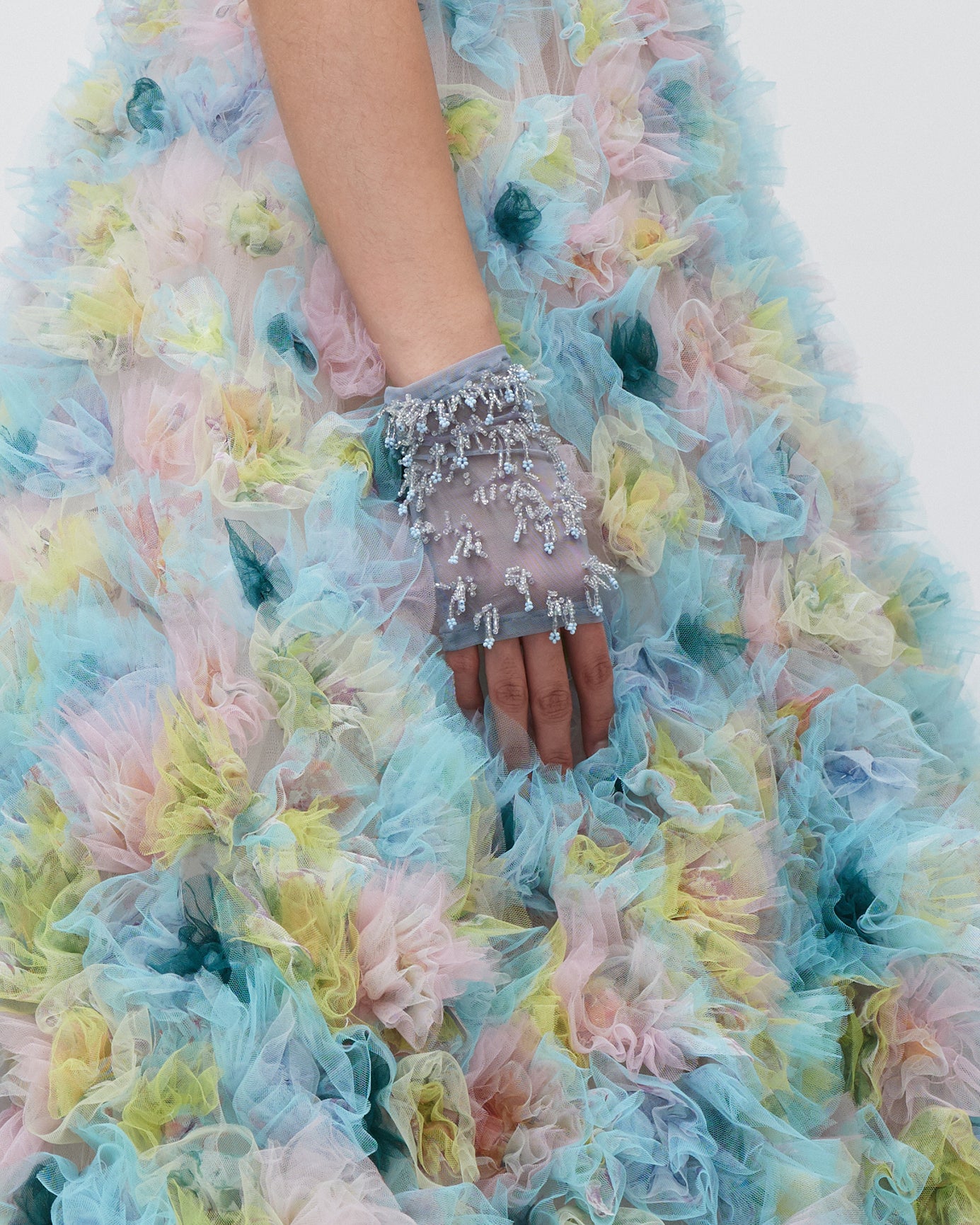 WOMENS BEADED EMBROIDERED GLOVES BLUE WEDDING BRIDAL SPECIAL OCCASIONS
