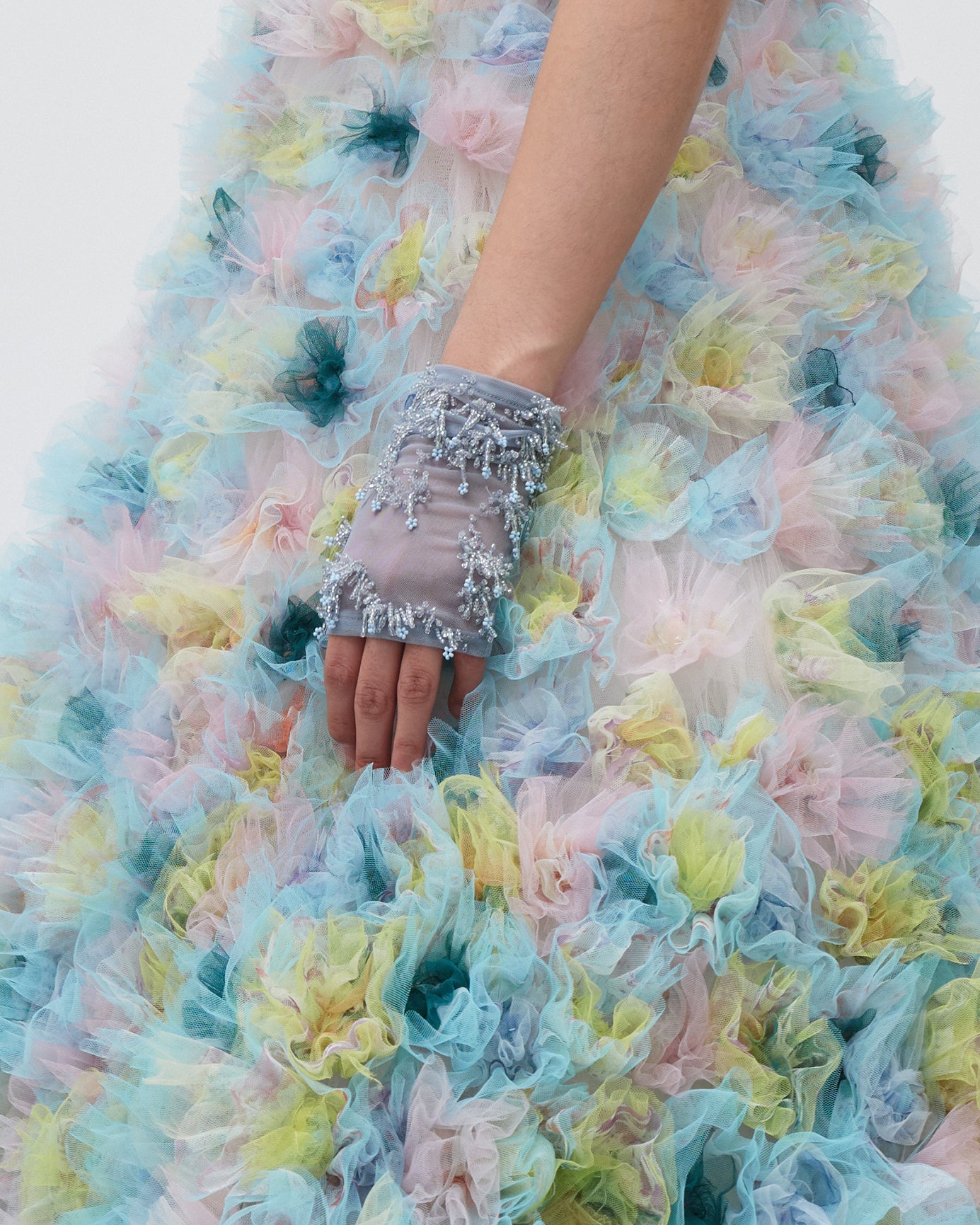 WOMENS BEADED EMBROIDERED GLOVES BLUE WEDDING BRIDAL SPECIAL OCCASIONS