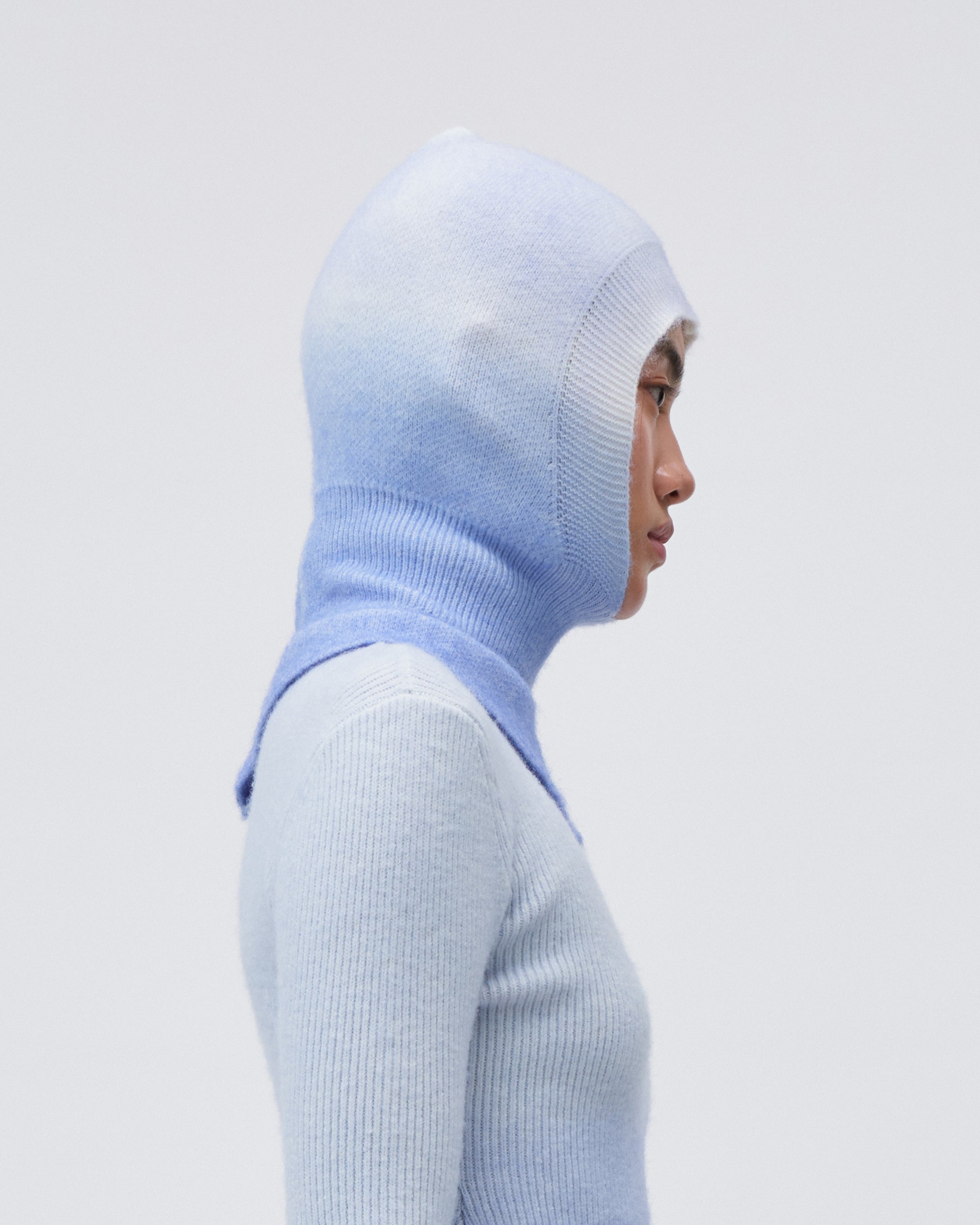 WOMENS GIRLS KNIT BALACLAVA HOOD SNOOD IN WHITE AND BLUE GRADIENT 