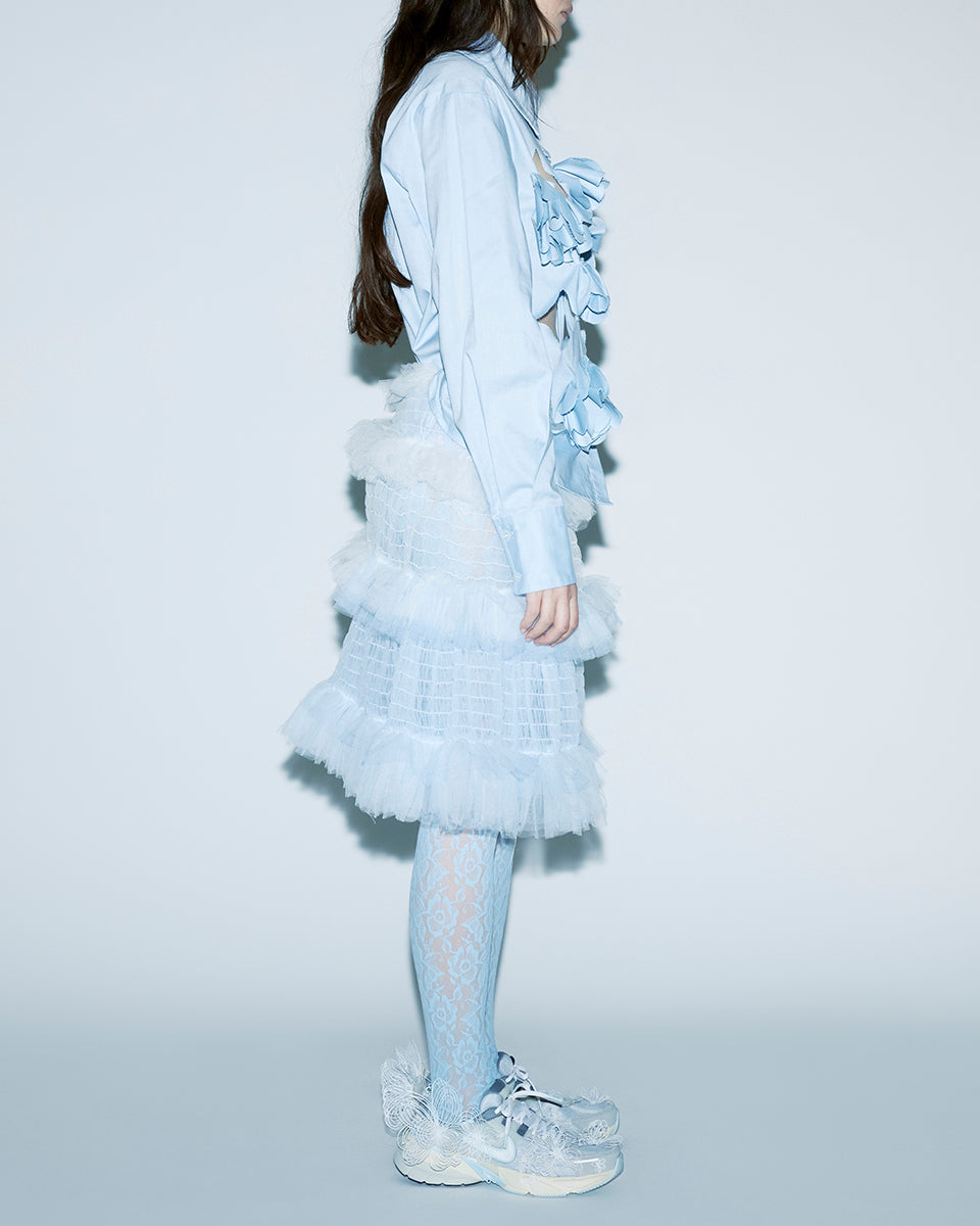 BLUE HAND-SEWN FLOWER PATCHED BUTTON FRONT CUT-ON DETAILS FLORAL CUTOUT SHIRT