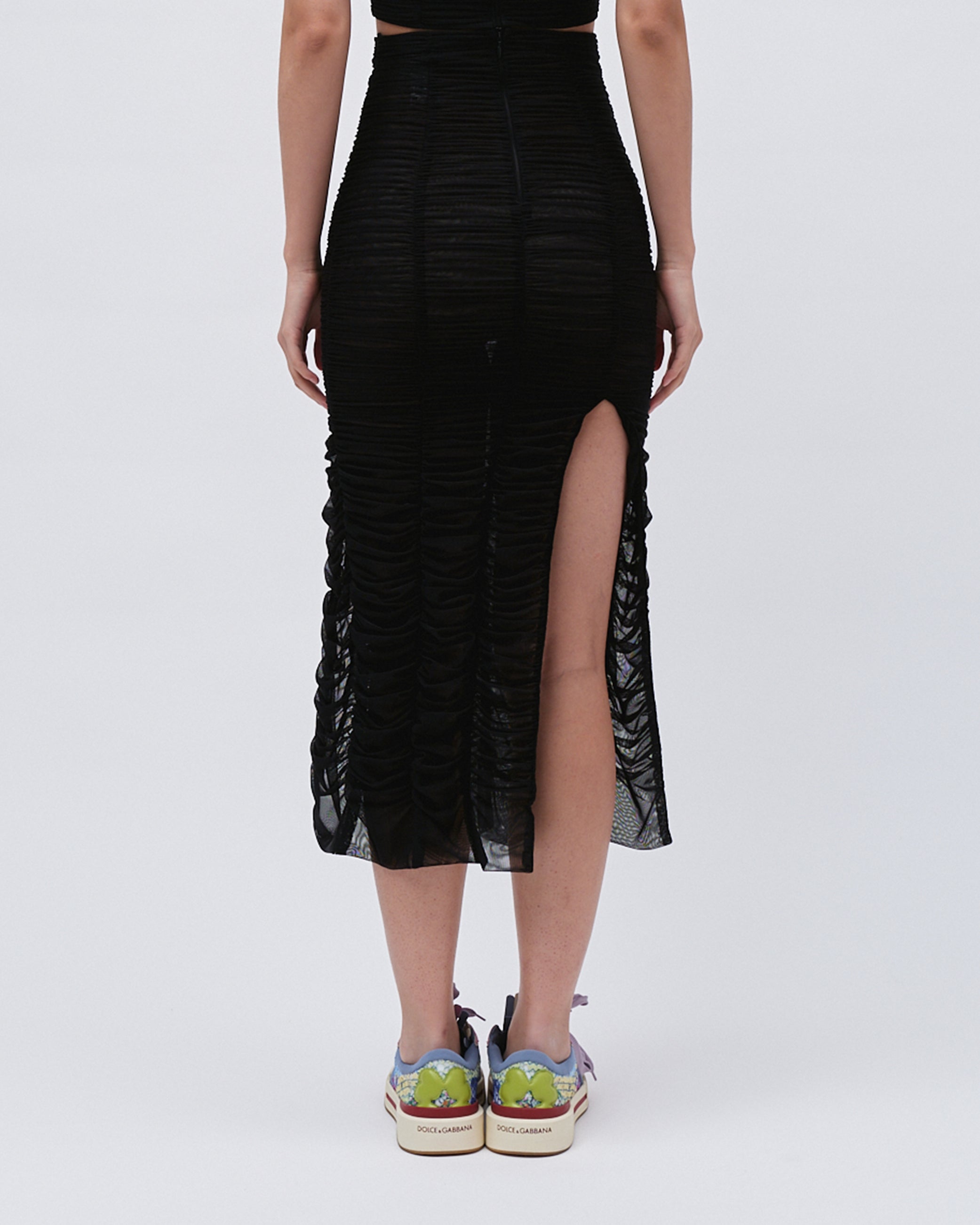 WOMEN'S SLIT SKIRT MID LENGTH FITTED SKIRT WITH GATHERING DETAILS AND ZIP CLOSURE BLACK