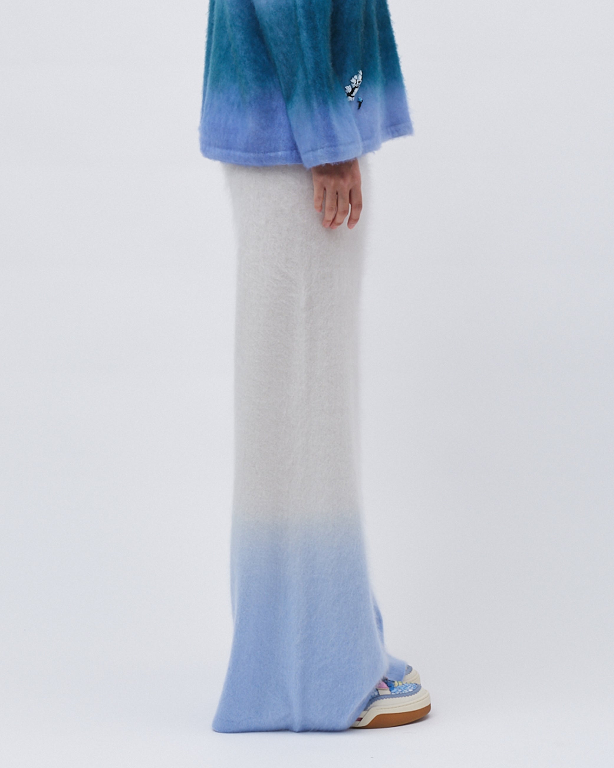 WOMENS KNIT CASHMERE TROUSERS GRADIENT BLUE AND WHITE