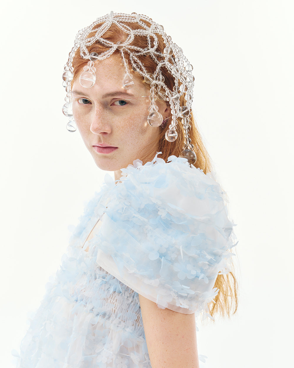 LASER-CUTFLOWERPUFFSLEEVEMINIDRESS_blue_closeup