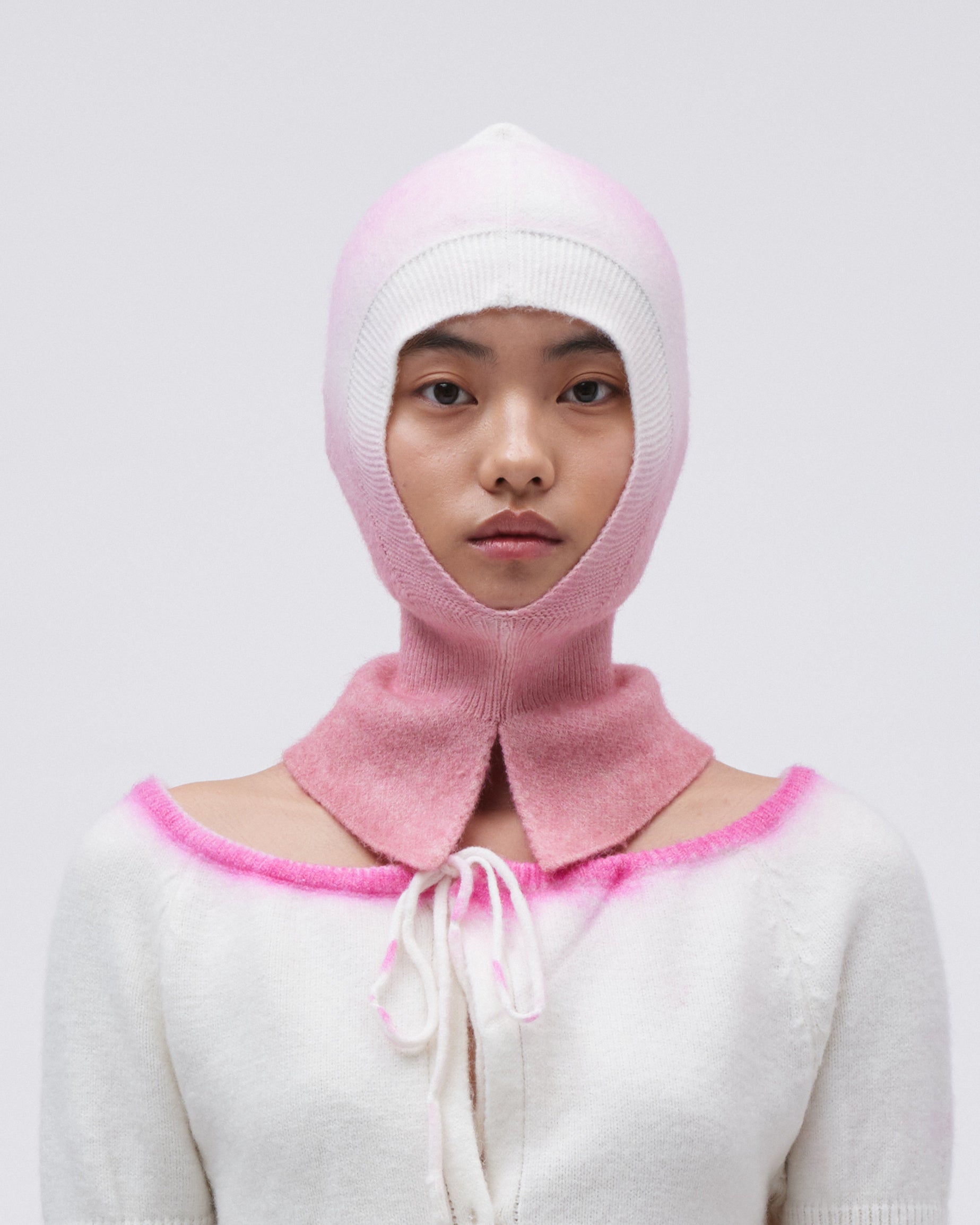 WOMENS GIRLS KNIT BALACLAVA HOOD SNOOD IN WHITE AND PINK GRADIENT 