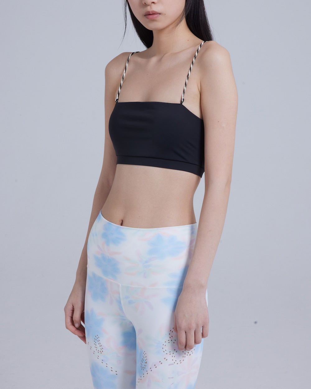 WOMEN GIRL BLACK SLEEVELESS CROP STYLE SPORTS BRA TOP WITH TWISTED STRAP