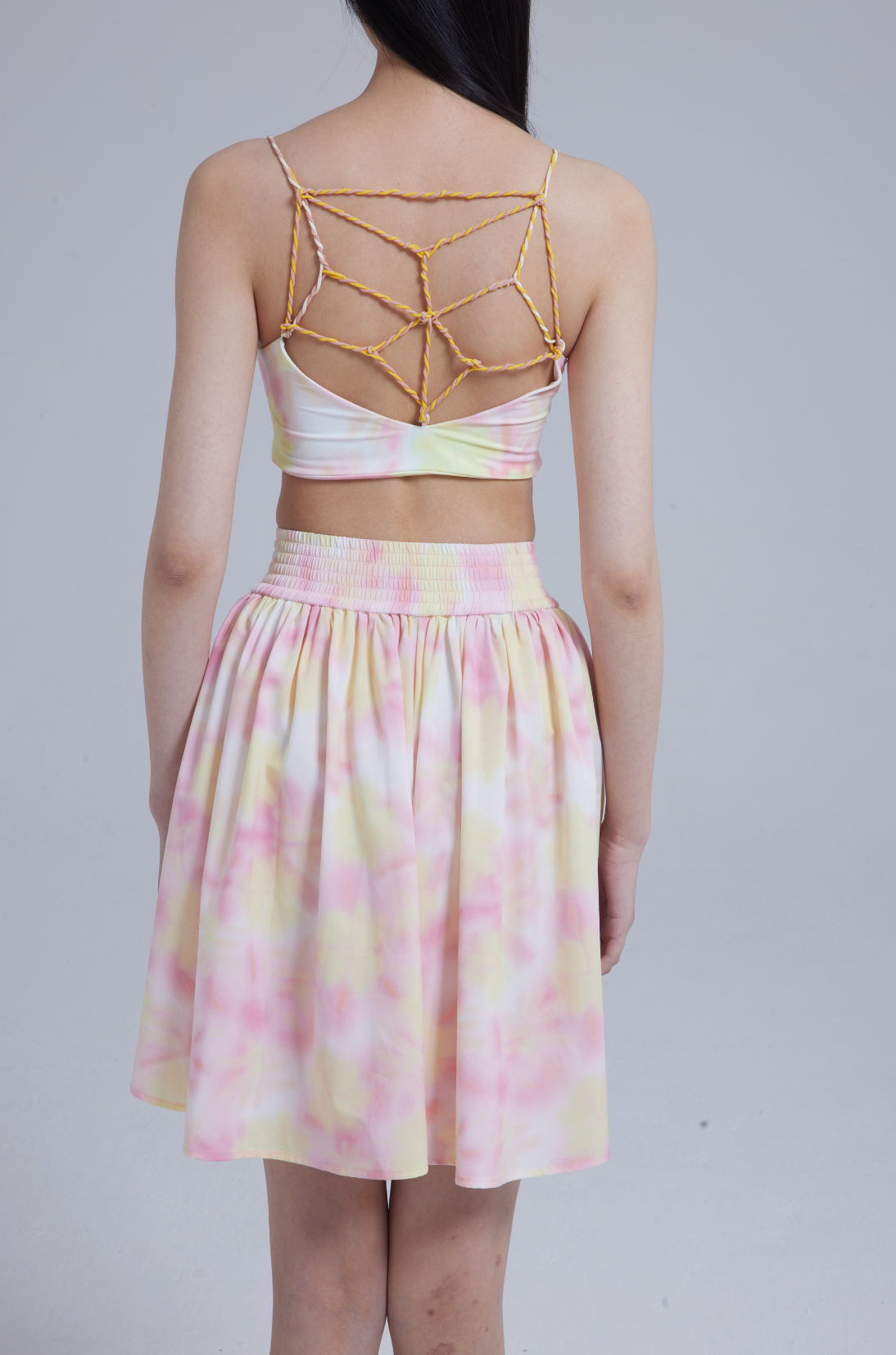 WOMEN GIRL PINK SLEEVELESS CROP STYLE SPORTS BRA TOP WITH TWISTED STRAP