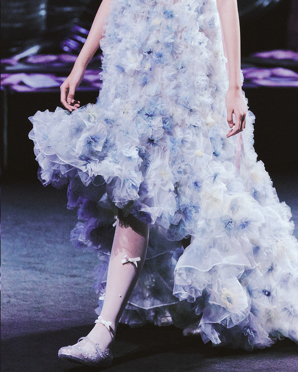 SUSANFANGAIR-FLOWERRUFFLEDRESStraindetails