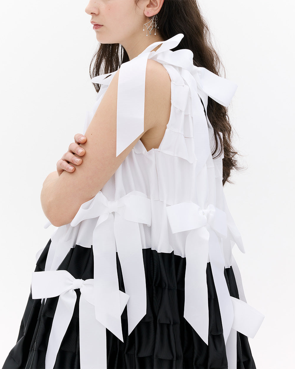 GATHERED RIBBON BOW MINI DRESS