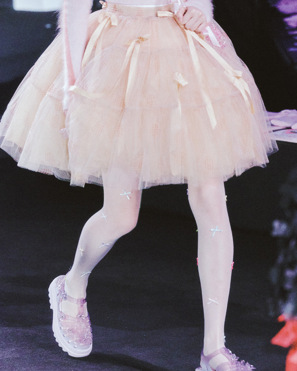 SUSANFANGPRINTEDRIBBONBOWSKIRTclose-up