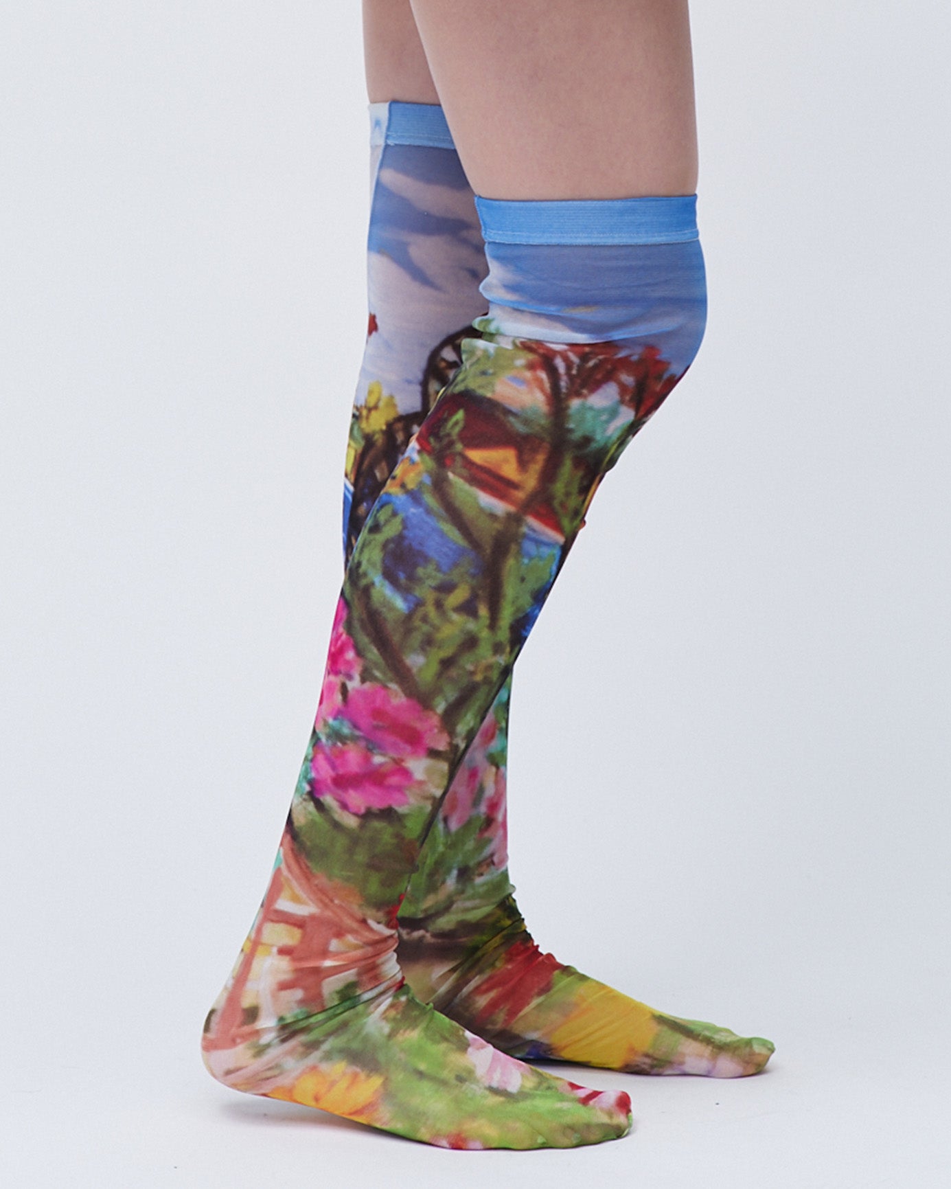 SUSANFANGPRINTEDSOCKSFLORALRIGHTSIDE