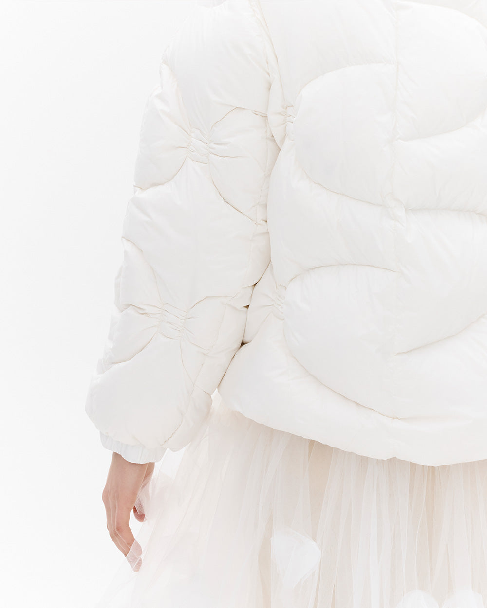 SUSANFANGQUILTEDBOWPUFFERJACKETWHITEbackdetails