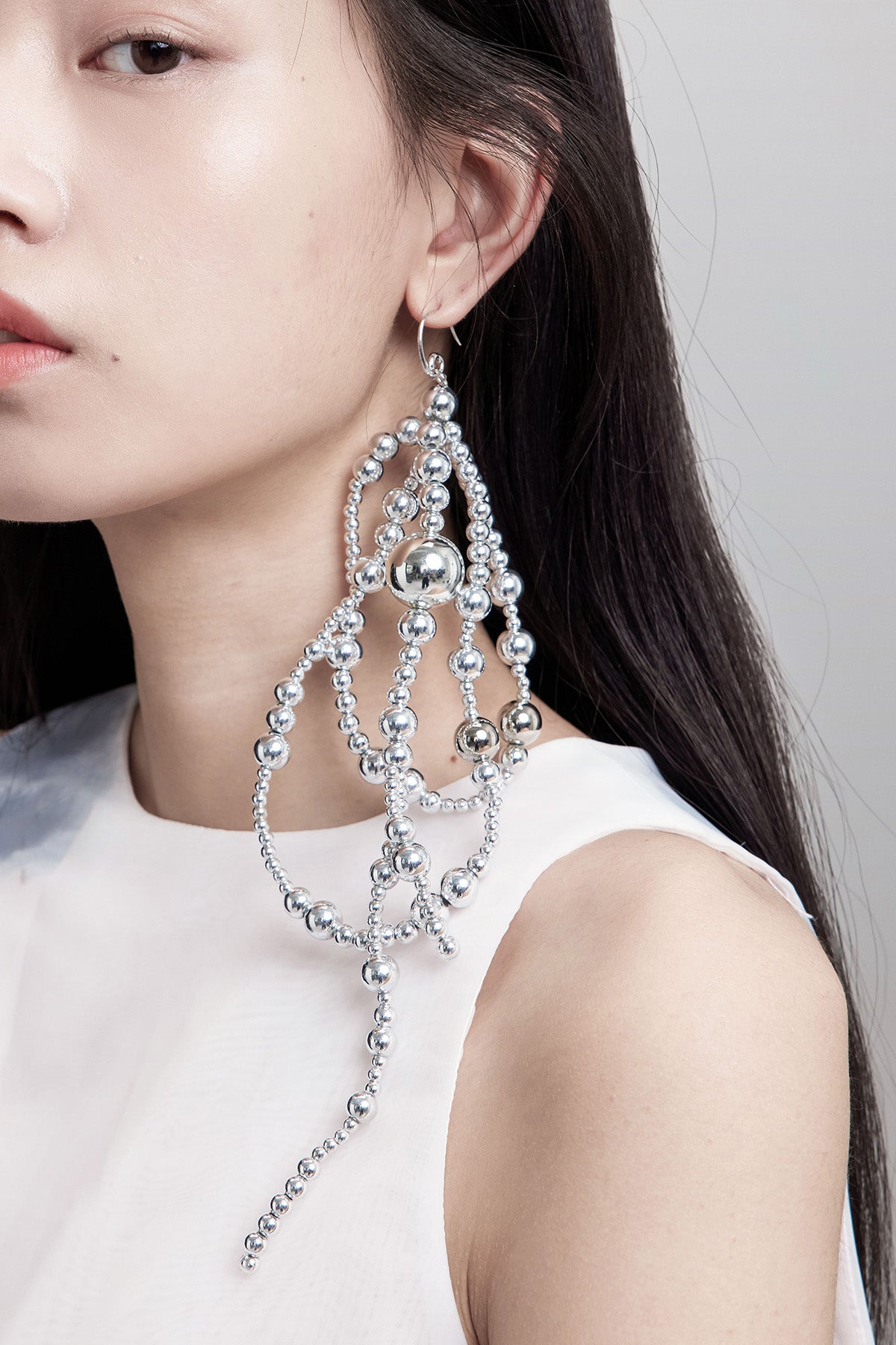 WOMEN GIRL SILVER ACCESSORY BEADS METAL EARPIECE BUBBLE METALLIC WATERFALL EARRING