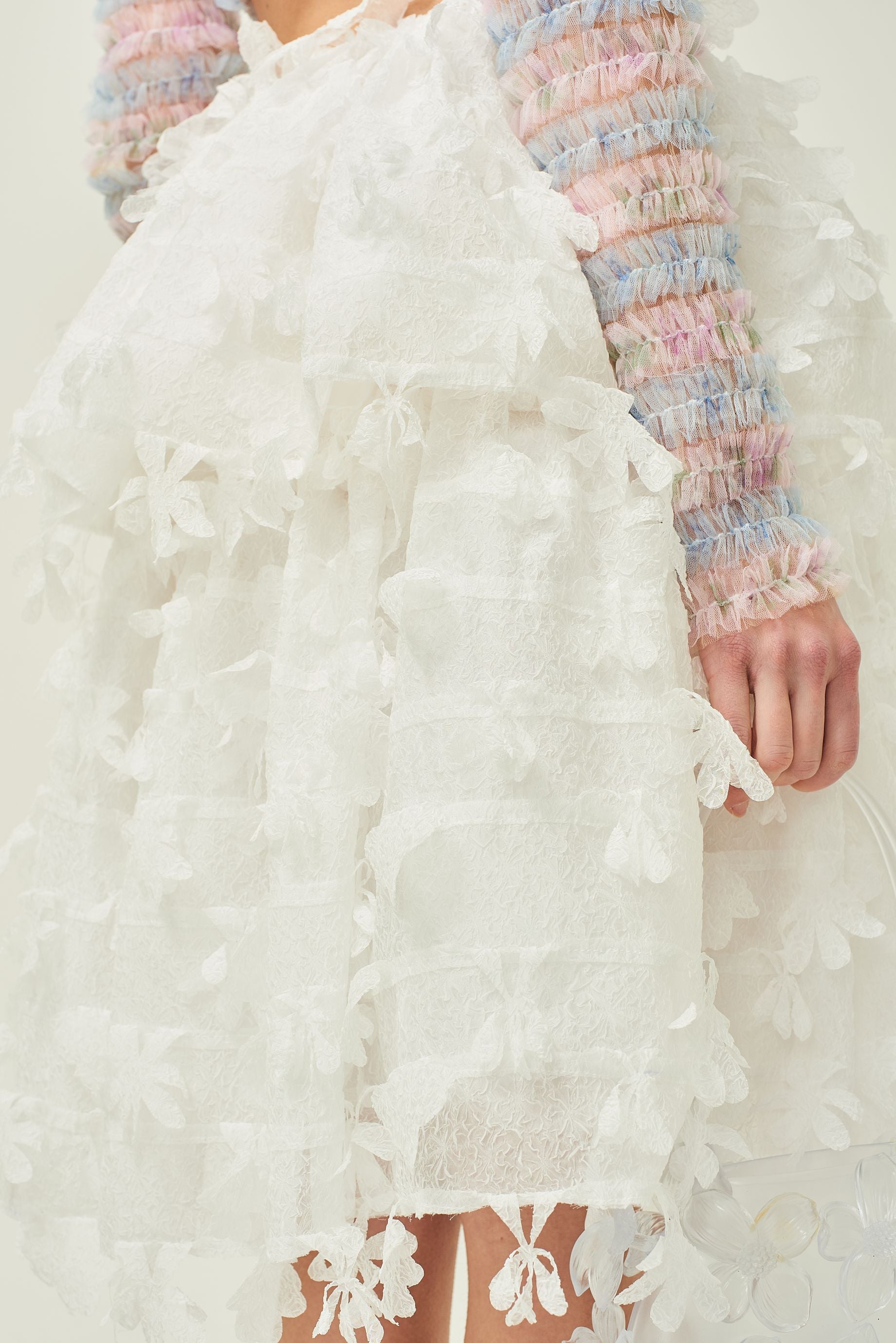 WOMEN WHITE MIDI RUFFLE LASER CUT SKIRT